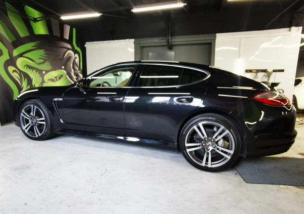 Porsche Panamera cena 169740 przebieg: 55000, rok produkcji 2010 z Piaseczno małe 154